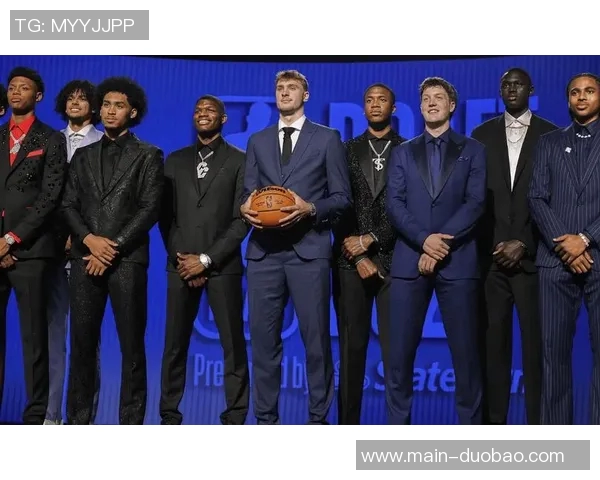 独行侠核心阵容年龄偏大弗拉格迅速成长是争冠希望的关键 独行侠核心阵容年龄偏大弗拉格迅速成长是争冠希望的关键