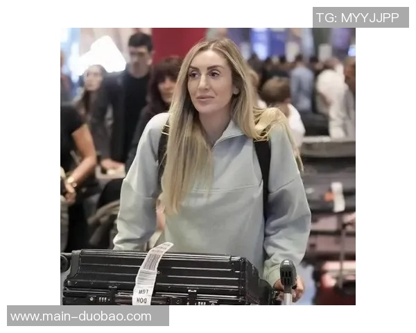 英国球星太太团旅行次数盘点格拉利什女友荣登年度第一名