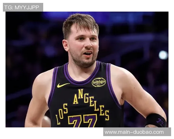 东契奇状态堪忧防守如雕像缺乏拼搏精神引发热议